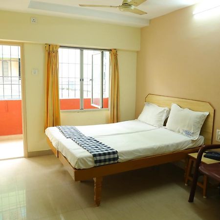 Hotel Suprabath Towers Tirupati Exteriör bild
